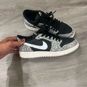 Jordan 1 Retro Low OG Size 6.5Y
